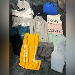 Juniors large/ women’s xsmall/small clothes